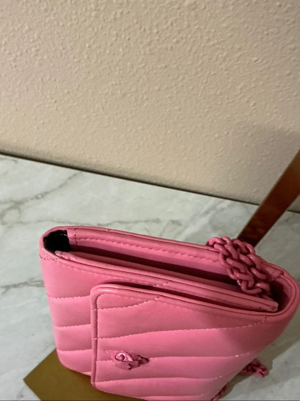 Kurt Geiger London Soho Drench leather wallet on a chain quilted vibrant pink 🤩